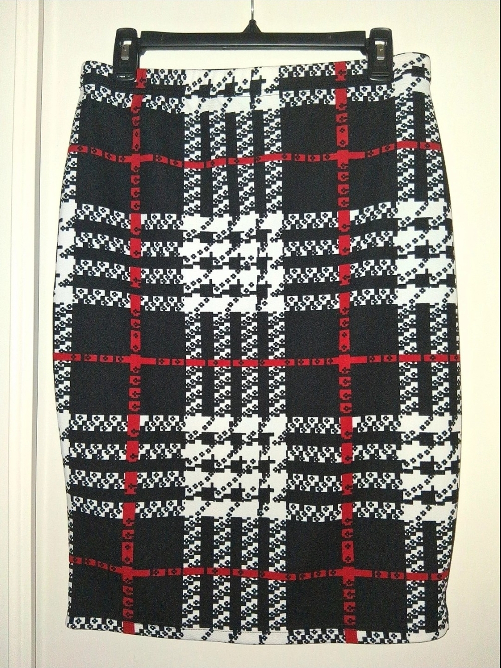 Plaid Pencil Skirt in Black, White & Red